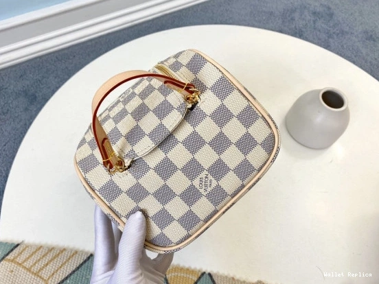 Affordable VUITTON TOILETRY BAG LOUIS 0821